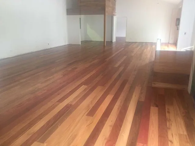 Hard wax oil burnishing timber floor, Gold Coast (view 4)